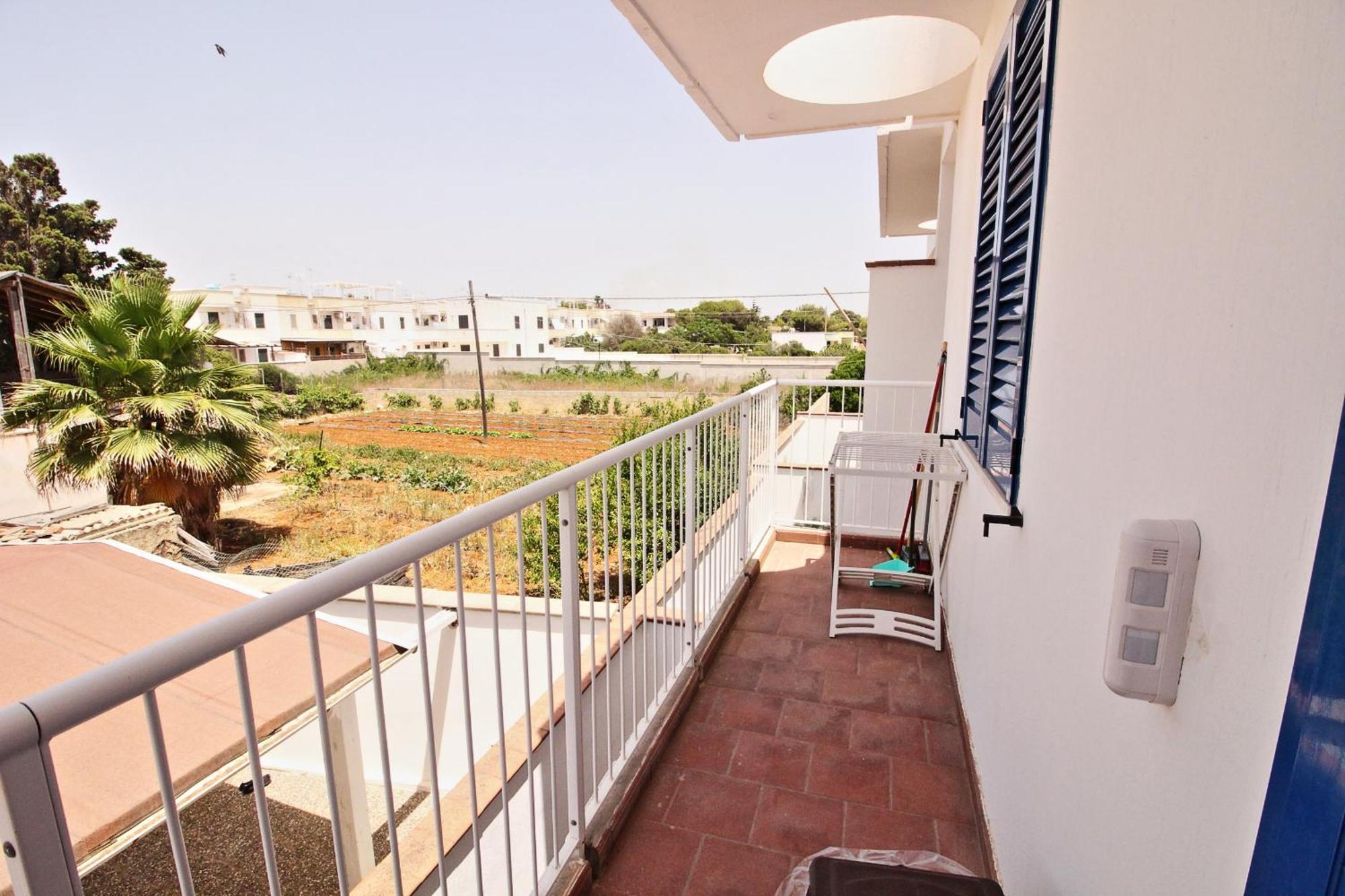 Residence Mare Azzurro Торе Сан Джовани Удженто Екстериор снимка