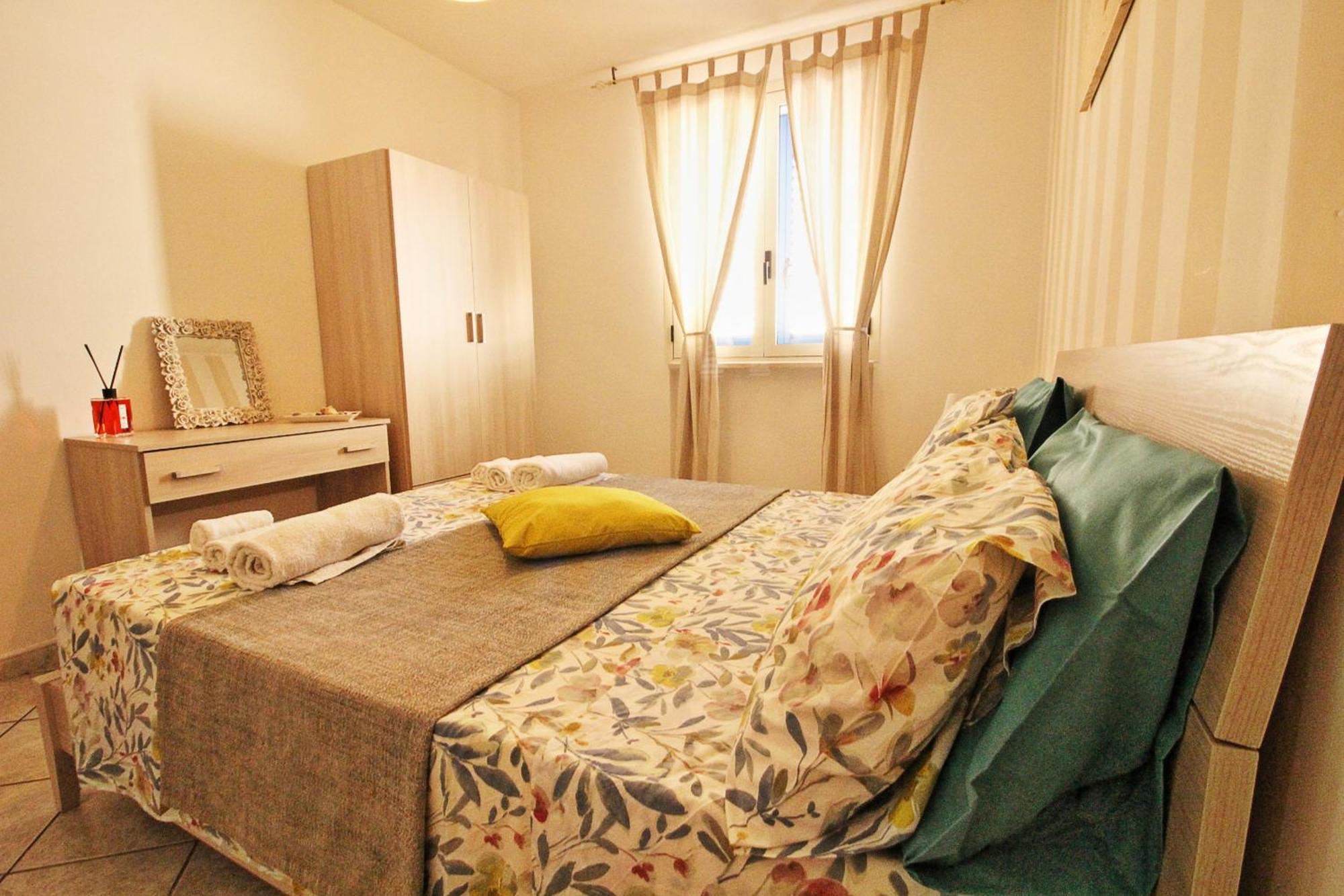 Residence Mare Azzurro Торе Сан Джовани Удженто Екстериор снимка