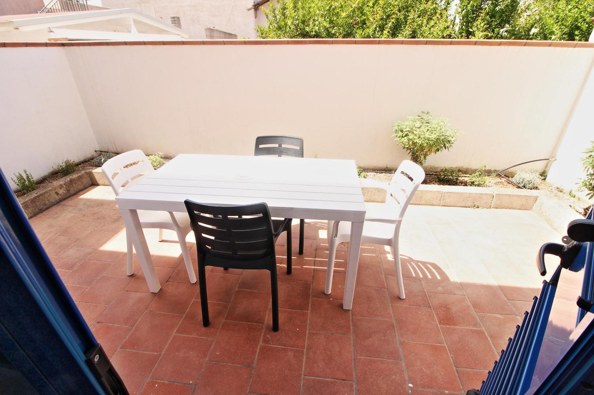 Residence Mare Azzurro Торе Сан Джовани Удженто Екстериор снимка